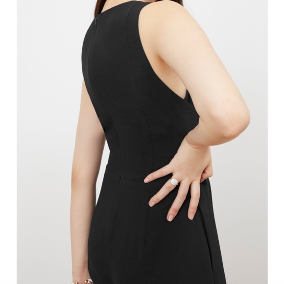 NEW Vince Camuto Black Jumpsuit 6 - Picture 2 of 8